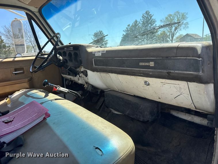 image for item ET1916 1984 GMC Top Kick sewer jetter truck