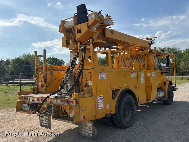 image for item ET1927 2011 International DuraStar 4300 digger derrick truck