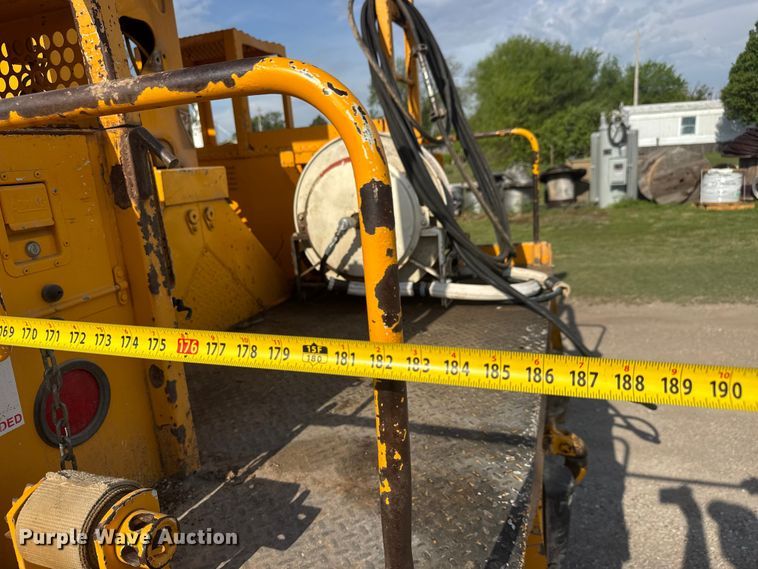 image for item ET1927 2011 International DuraStar 4300 digger derrick truck