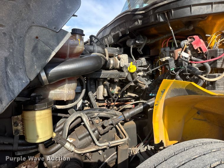 image for item ET1927 2011 International DuraStar 4300 digger derrick truck