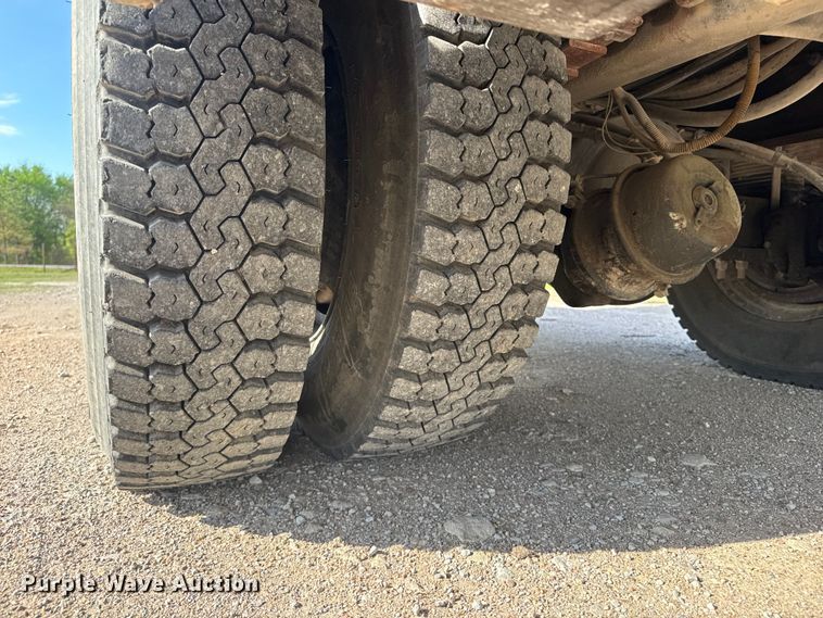 image for item ET1927 2011 International DuraStar 4300 digger derrick truck