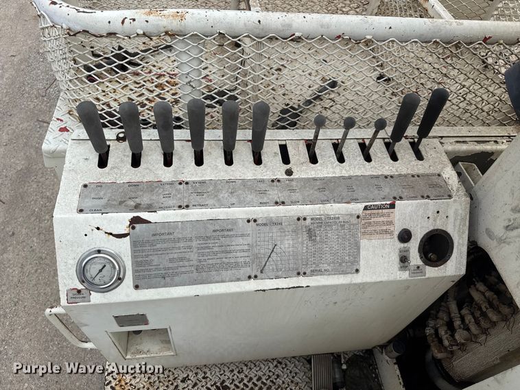 image for item ET1928 1991 Ford F800 digger derrick truck