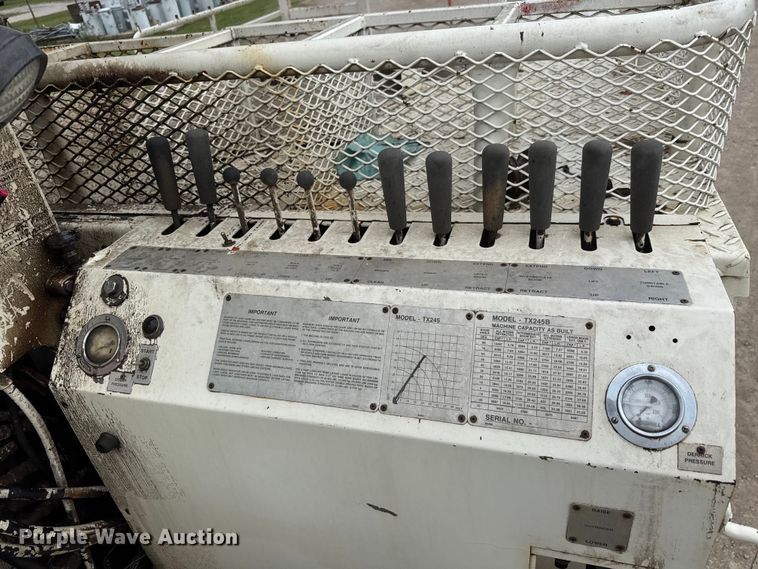 image for item ET1928 1991 Ford F800 digger derrick truck