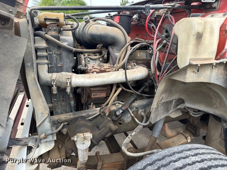 image for item ET1928 1991 Ford F800 digger derrick truck