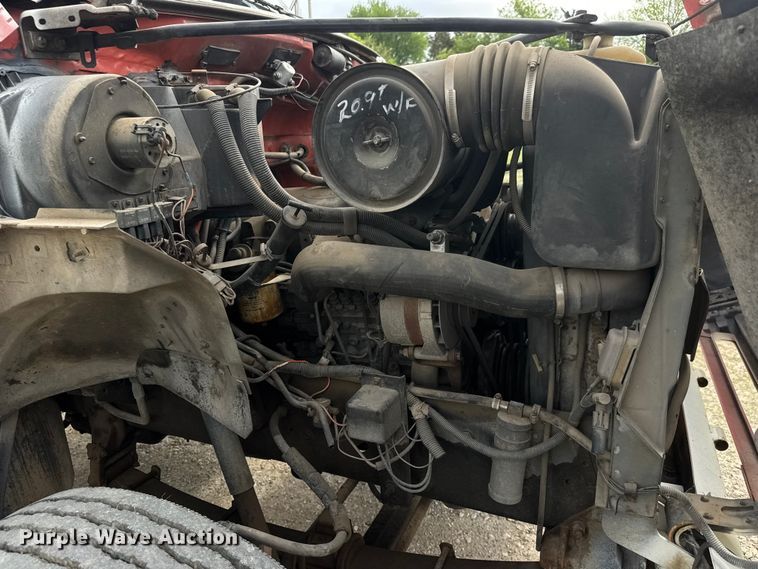 image for item ET1928 1991 Ford F800 digger derrick truck