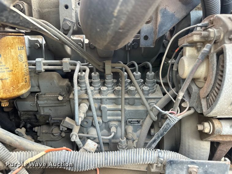 image for item ET1928 1991 Ford F800 digger derrick truck