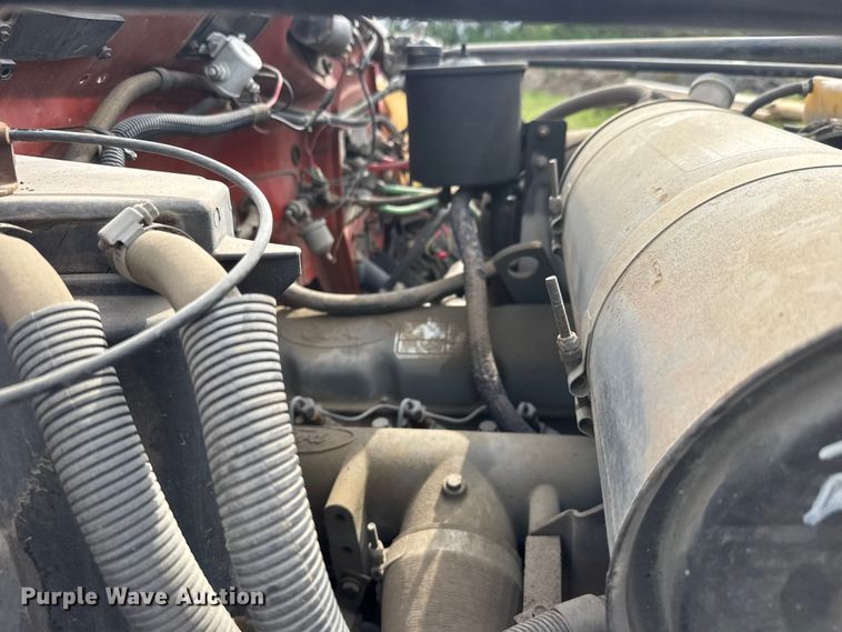 image for item ET1928 1991 Ford F800 digger derrick truck