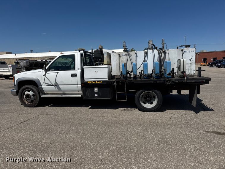 image for item ET1977 1997 Chevrolet C3500 flatbed pickup truck