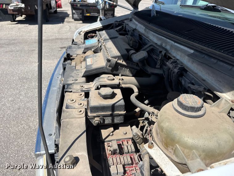 image for item ET1978 1998 Ford E350 mobile command center