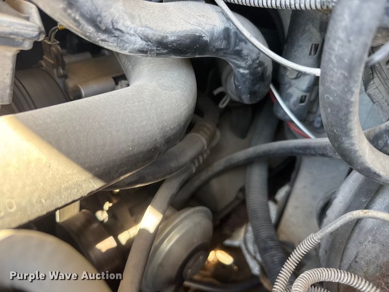 image for item ET1978 1998 Ford E350 mobile command center