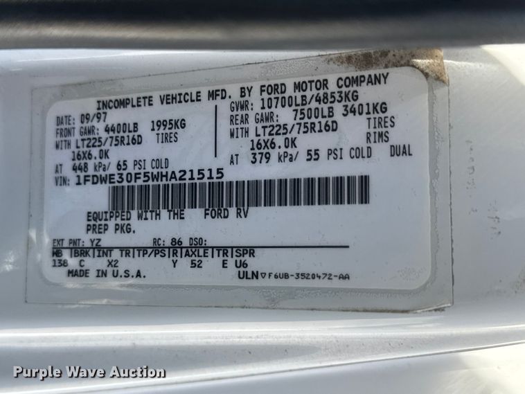 image for item ET1978 1998 Ford E350 mobile command center