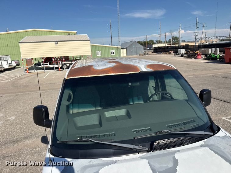 image for item ET1979 2004 Chevrolet Express 1500 van