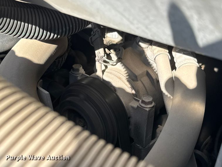 image for item ET1979 2004 Chevrolet Express 1500 van