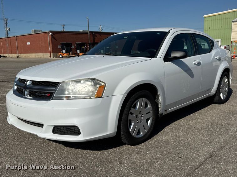 image for item ET1980 2013 Dodge Avenger 