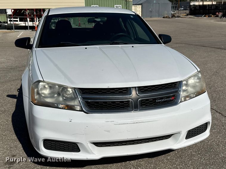 image for item ET1980 2013 Dodge Avenger 