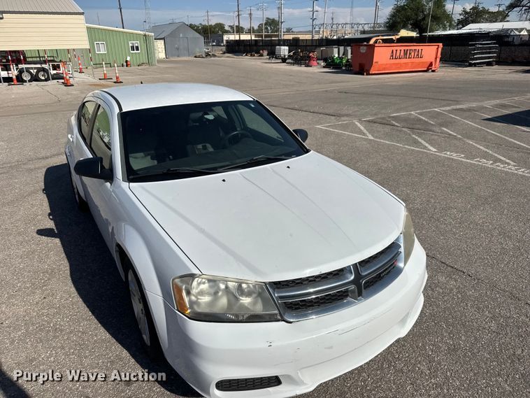 image for item ET1980 2013 Dodge Avenger 
