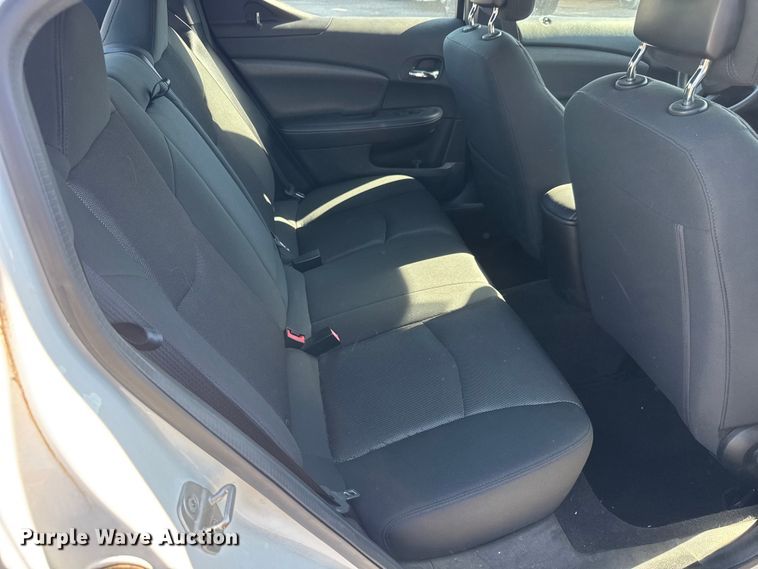 image for item ET1980 2013 Dodge Avenger 