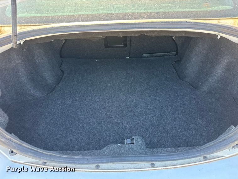 image for item ET1980 2013 Dodge Avenger 