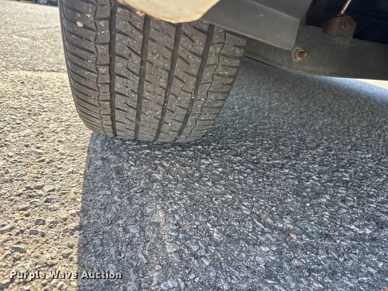 image for item ET1980 2013 Dodge Avenger 