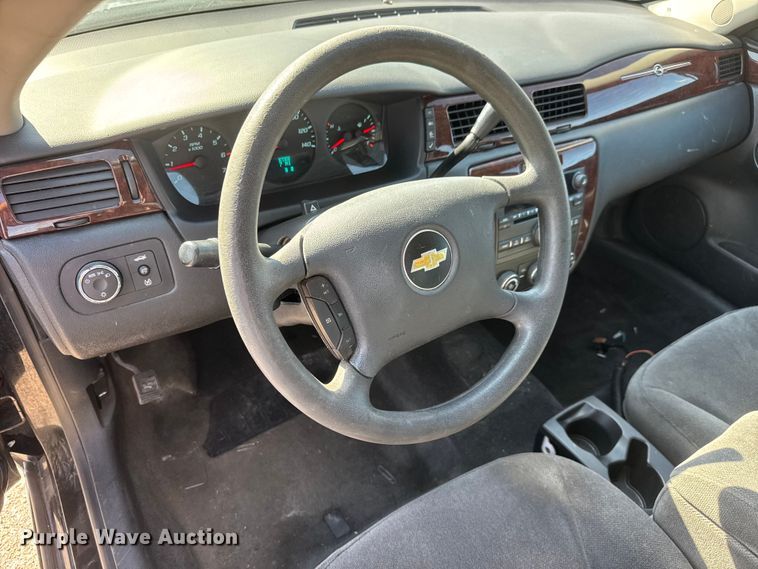 image for item ET1981 2011 Chevrolet Impala 