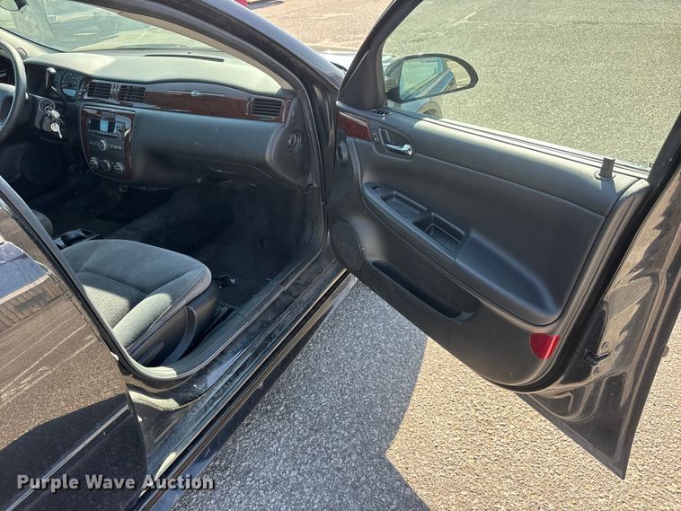 image for item ET1981 2011 Chevrolet Impala 