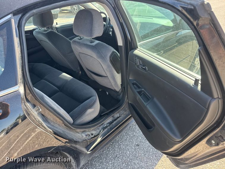 image for item ET1981 2011 Chevrolet Impala 