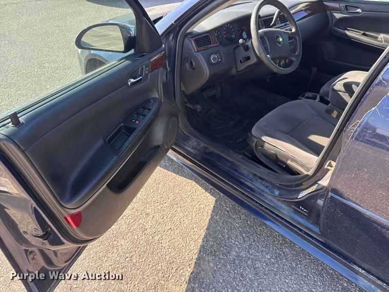 image for item ET1982 2011 Chevrolet Impala 