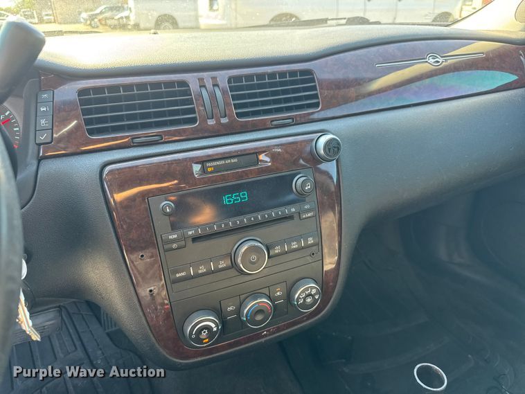 image for item ET1982 2011 Chevrolet Impala 