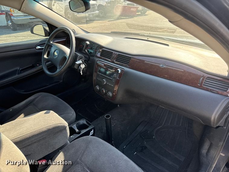 image for item ET1982 2011 Chevrolet Impala 