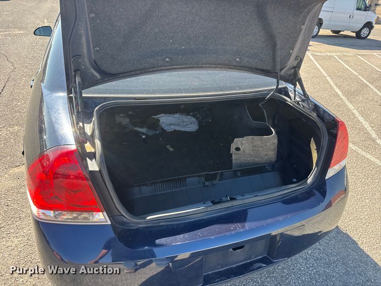 image for item ET1982 2011 Chevrolet Impala 