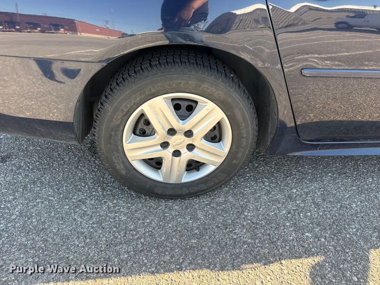 image for item ET1982 2011 Chevrolet Impala 
