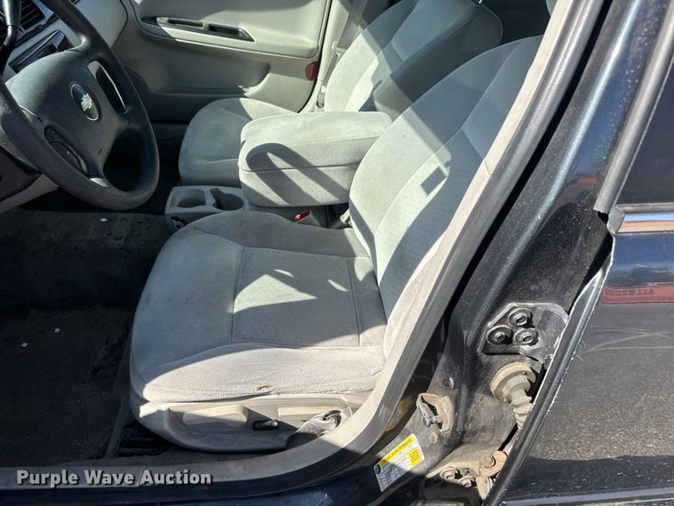 image for item ET1983 2011 Chevrolet Impala 