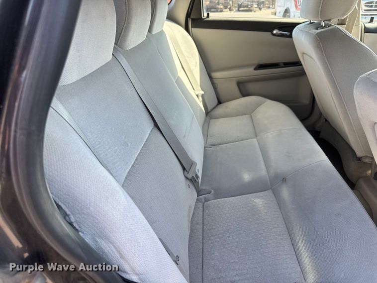 image for item ET1983 2011 Chevrolet Impala 
