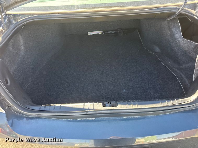 image for item ET1983 2011 Chevrolet Impala 