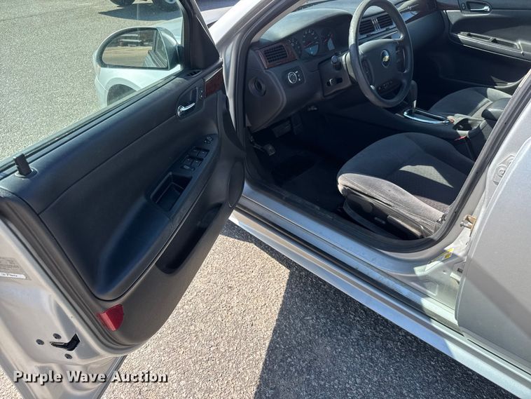 image for item ET1984 2010 Chevrolet Impala 