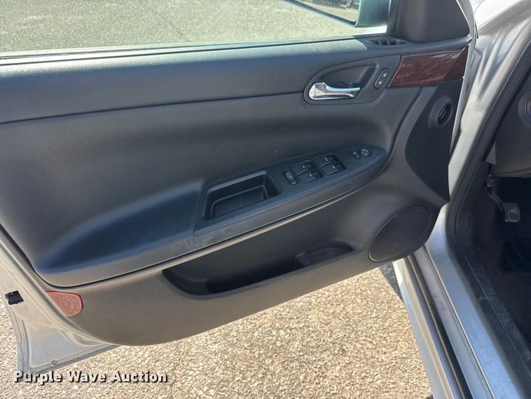 image for item ET1984 2010 Chevrolet Impala 