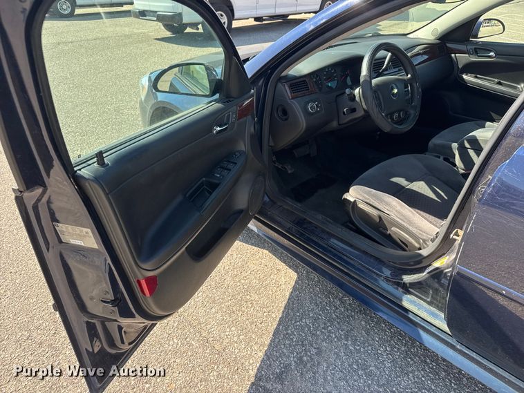 image for item ET1985 2011 Chevrolet Impala 