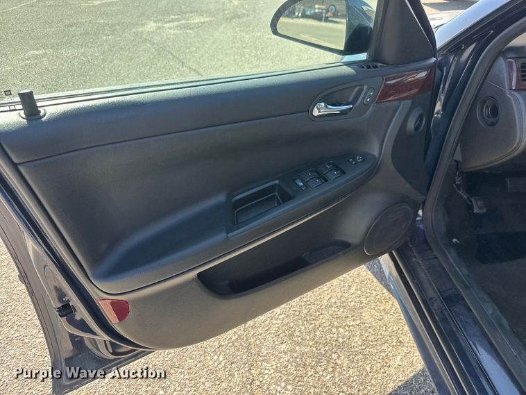 image for item ET1985 2011 Chevrolet Impala 