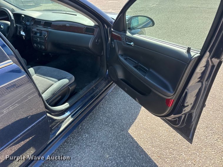 image for item ET1985 2011 Chevrolet Impala 