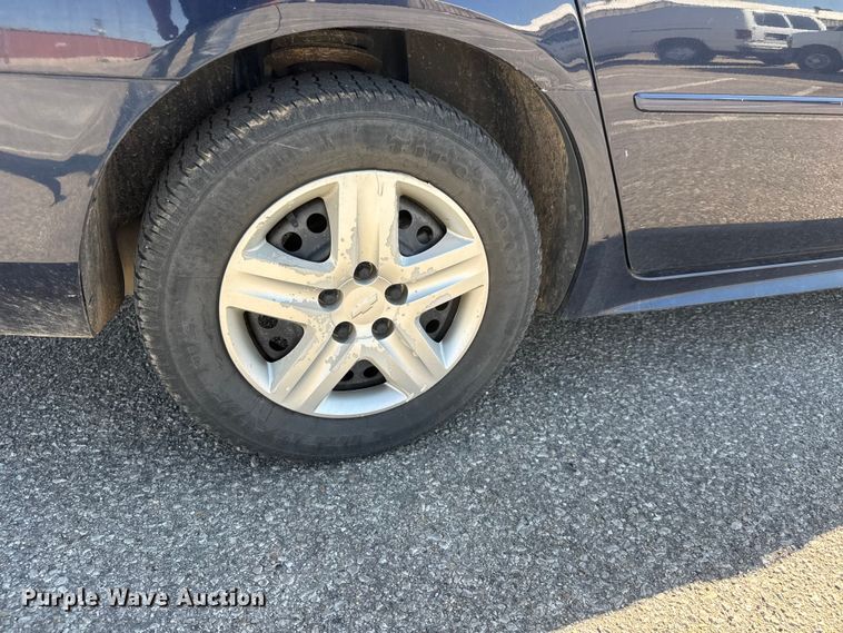 image for item ET1985 2011 Chevrolet Impala 