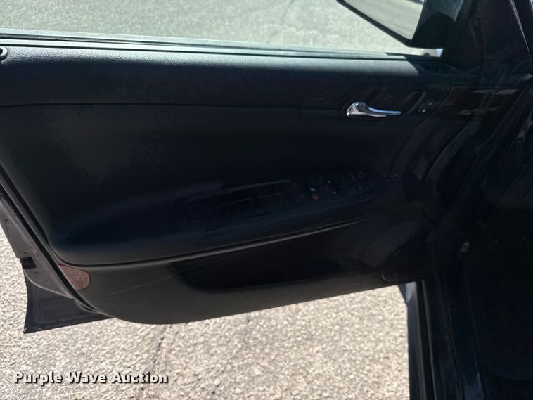 image for item ET1986 2011 Chevrolet Impala 