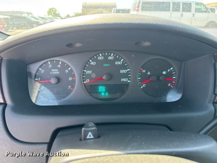 image for item ET1986 2011 Chevrolet Impala 