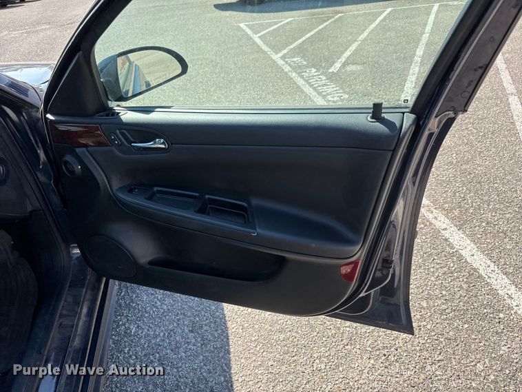 image for item ET1986 2011 Chevrolet Impala 
