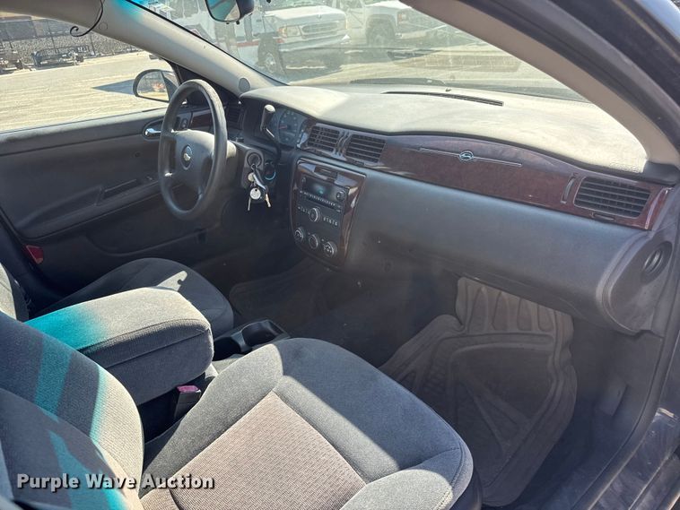 image for item ET1986 2011 Chevrolet Impala 