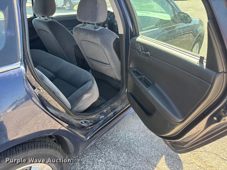 image for item ET1986 2011 Chevrolet Impala 