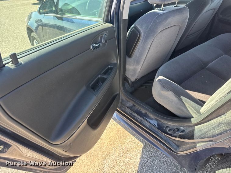 image for item ET1986 2011 Chevrolet Impala 