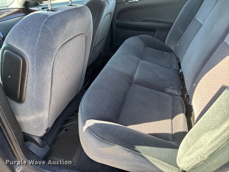 image for item ET1986 2011 Chevrolet Impala 