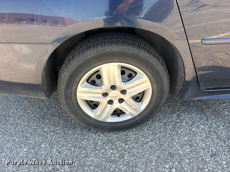 image for item ET1986 2011 Chevrolet Impala 