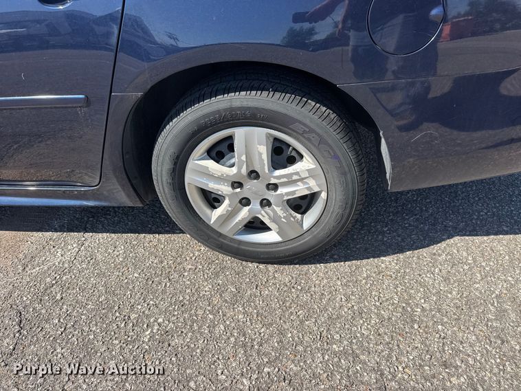 image for item ET1986 2011 Chevrolet Impala 