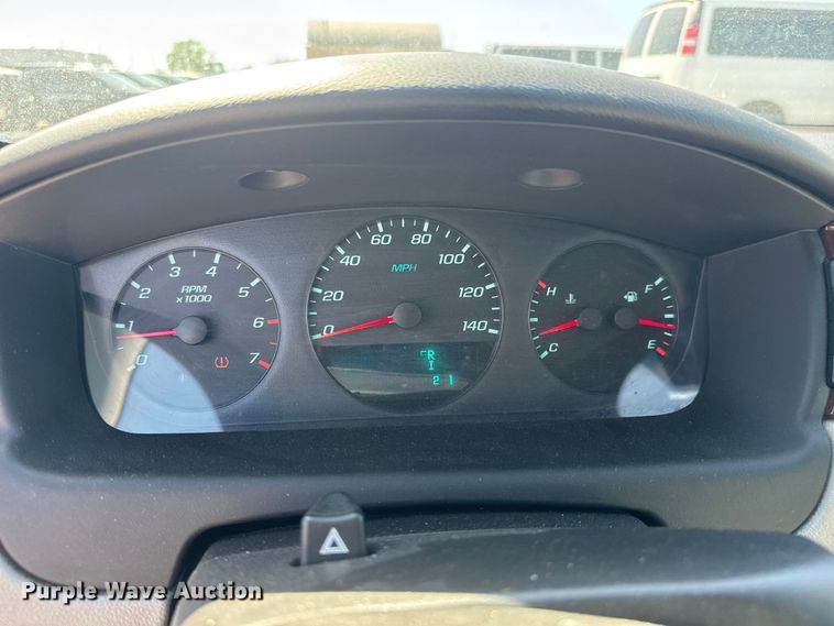 image for item ET1987 2010 Chevrolet Impala 